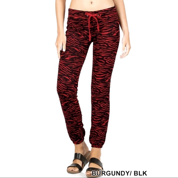 Zenana Outfitters Pants - Zenana Woman’s Zebra Printed Red Fleece Pants